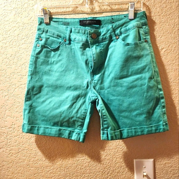 Liverpool light green shorts, size 2 - Picture 1 of 11
